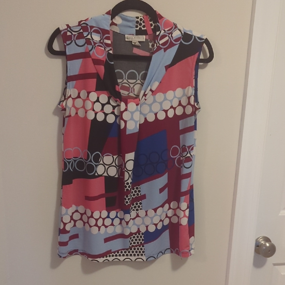 Dana Buchman Red Pink Graphic Blouse with Mandarin Collar